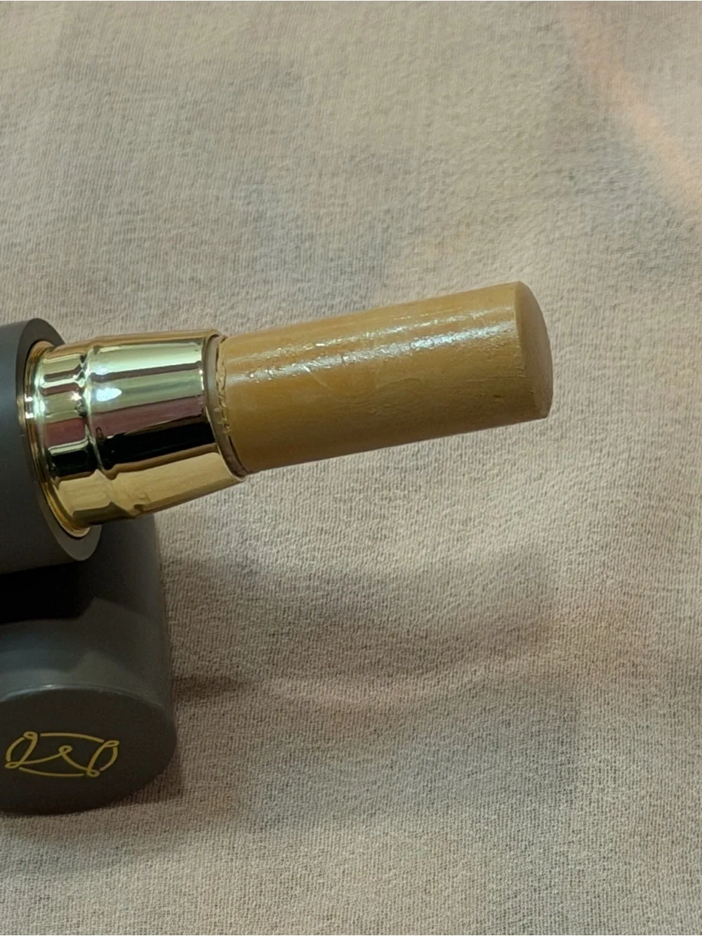 MERIT The Minimalist Perfecting Complexion Foundation and Concealer Stick-Camel